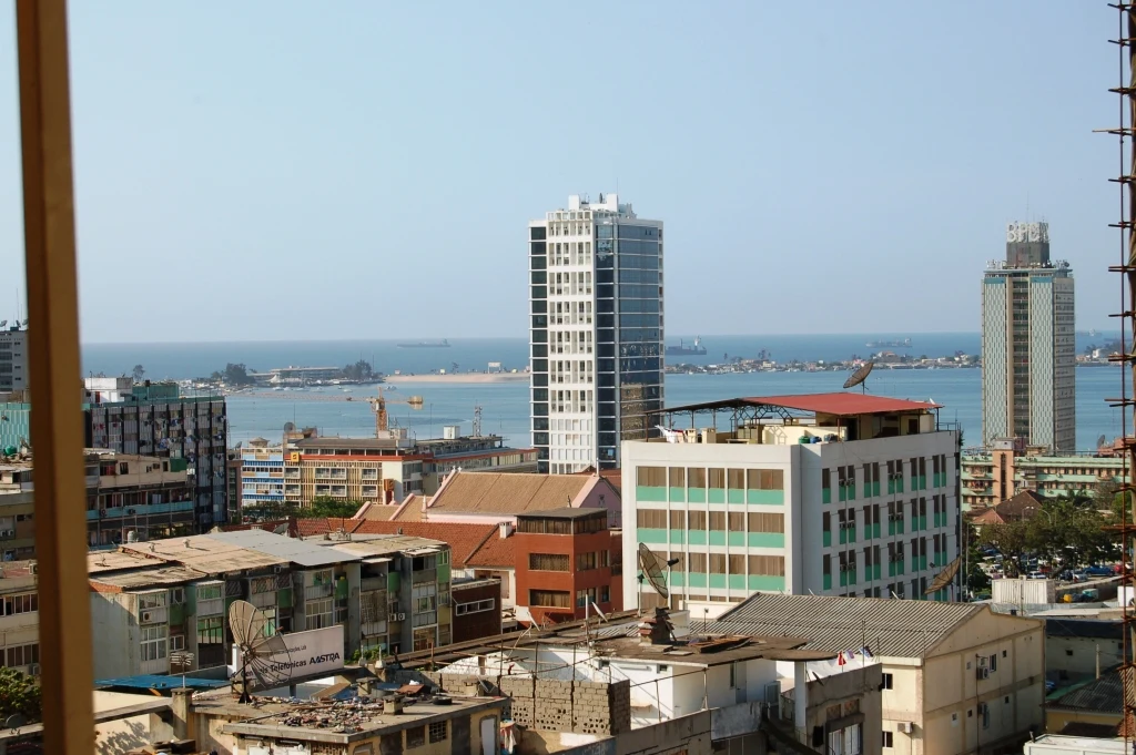 Vista panorâmica da skyline de Luanda, Angola